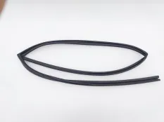 Уплотнитель стекла двери Toyota Corolla