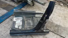 Порог со стойкой Mercedes-Benz E-Class