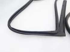 Уплотнитель двери Hyundai i30