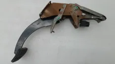 Педаль тормоза Subaru Tribeca