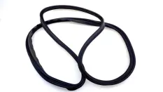 Уплотнитель крышки багажника Audi A6