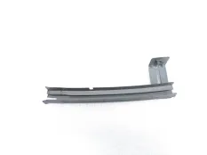 Направляющая стекла двери Renault Arkana