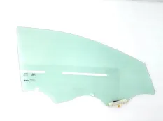 Стекло двери Kia Ceed