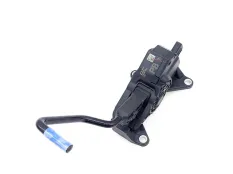 Педаль газа Toyota Camry