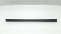 Уплотнитель стекла двери Skoda Octavia