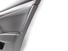 Обшивка двери Skoda Superb