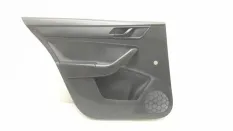 Обшивка двери Skoda Rapid