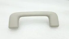 Ручка потолка Mitsubishi Outlander