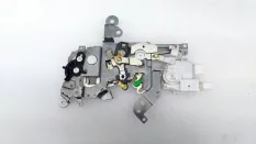 Замок двери Mazda 5