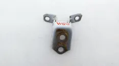 Петля двери Mazda 5