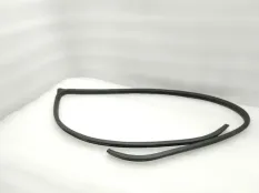 Уплотнитель проема двери Toyota Camry