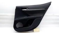 Обшивка двери Toyota Camry