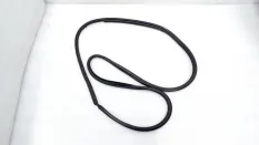 Уплотнитель проема двери Toyota Camry