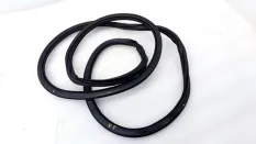 Уплотнитель проема двери Audi Q7