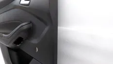 Обшивка двери Ford Focus