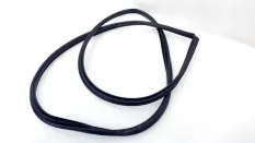 Уплотнитель проема двери Toyota RAV4