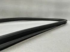 Уплотнитель проема двери Chevrolet Cruze