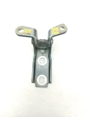 Петля двери Chevrolet Cruze