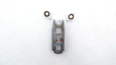 Петля двери Chevrolet Cruze