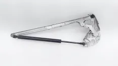 Петля капота Mercedes-Benz E-Class