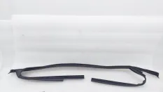 Уплотнитель стекла двери Haval Jolion