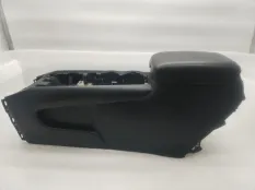 Центральная консоль Nissan Pathfinder