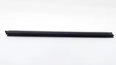 Уплотнитель стекла двери Ford Explorer