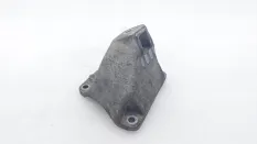 Кронштейн двигателя BMW 520d