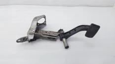 Педаль тормоза Infiniti QX56