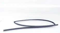 Уплотнитель стекла двери Toyota RAV4