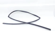 Уплотнитель стекла двери Toyota RAV4