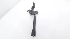 Кронштейн замка капота Toyota RAV4