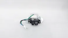 Замок стекла багажника Lexus GX460