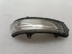 Повторитель поворота в зеркало Toyota Land Cruiser