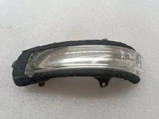 Повторитель поворота в зеркало Toyota Land Cruiser