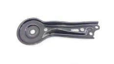 Кронштейн подрамника Toyota Camry