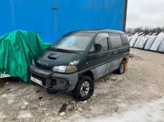Кузов Mitsubishi Delica