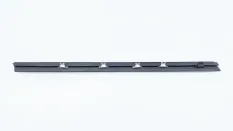 Уплотнитель стекла двери BMW X5