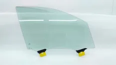 Стекло двери Audi SQ7