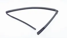 Уплотнитель стекла двери Nissan Qashqai