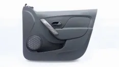 Обшивка двери Renault Sandero Stepway