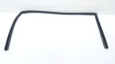 Уплотнитель стекла двери Hyundai i40