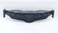 Решетка радиатора Toyota Auris