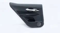 Обшивка двери Toyota Auris