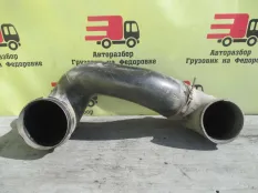 Патрубок впускного коллектора Volvo VNL 2000