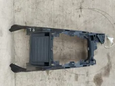 Консоль Mitsubishi L200 SUV (4N15) UBT2985 2019