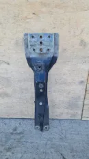 Кронштейн замка капота Mitsubishi L200 SUV (4N15)