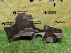 Дефлектор радиатора правый Nissan Navara D40M