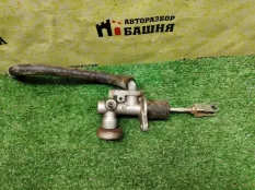 Главный цилиндр сцепления Nissan Navara D40M