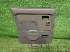 Обшивка двери задняя левая Nissan NP300 DC YD25